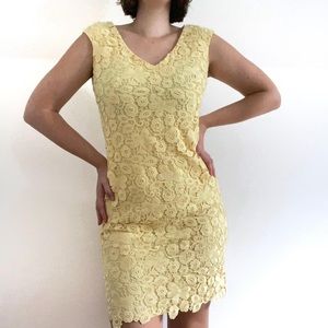 Pale yellow crochet floral lace vneck classy Ralph Lauren dress